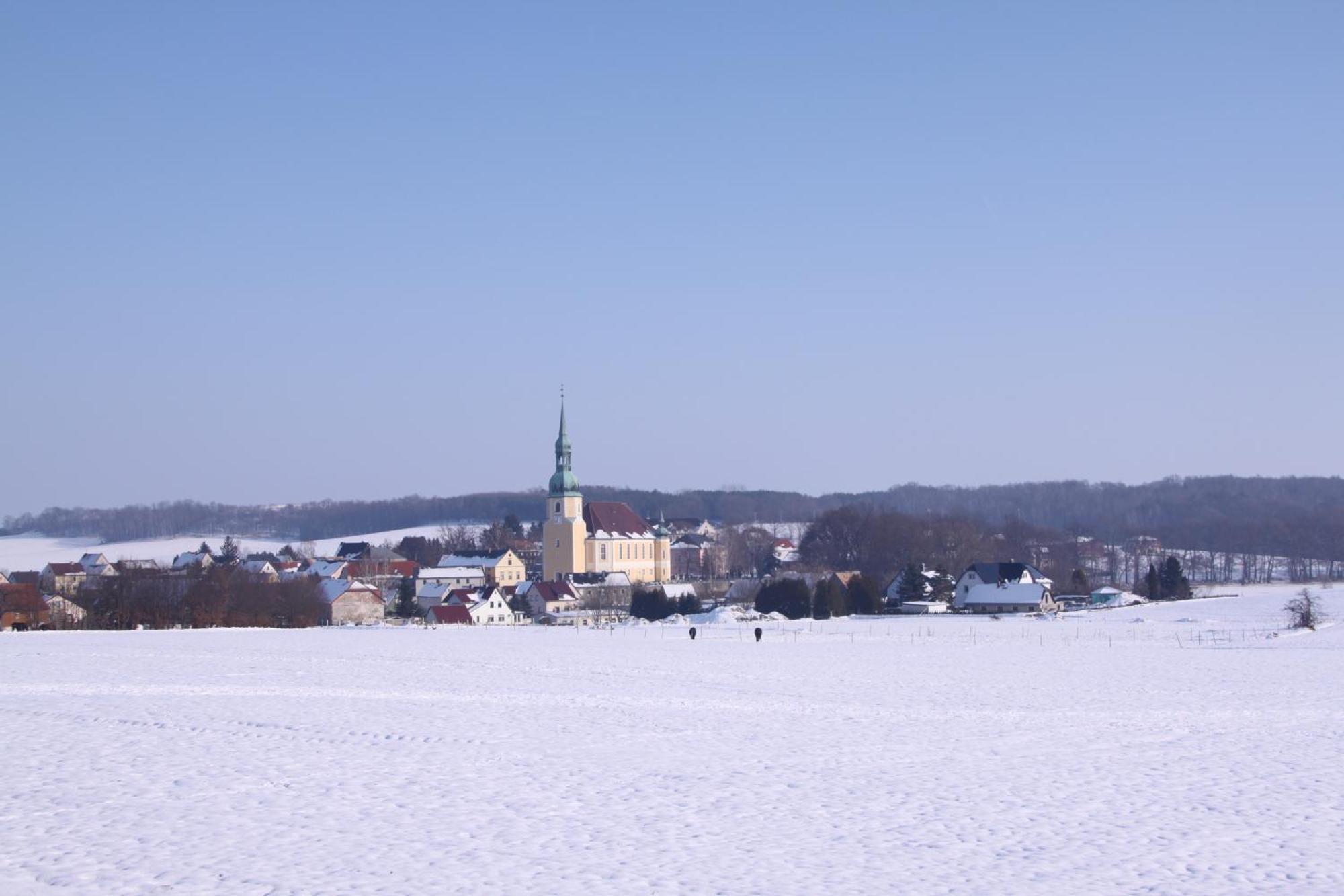 Ferienwohnungen Satkula Crostwitz ภายนอก รูปภาพ